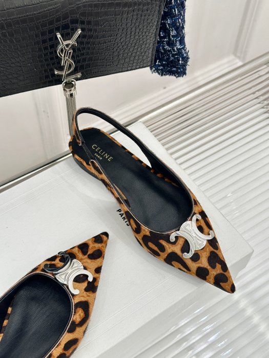 Босоножки фото 5