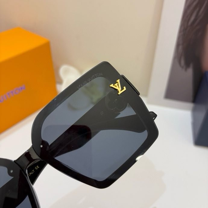 Окуляри сонцезахисні фото 3