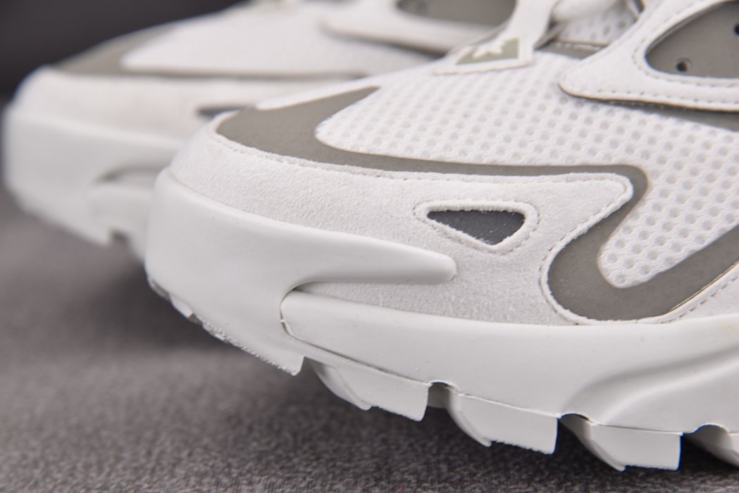 Кроссовки LOUIS VUITTON Runner Tatic Grey White фото 11