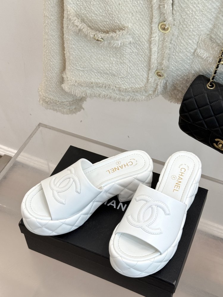 Босоножки фото 2