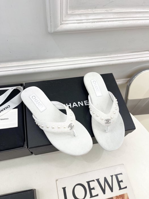 Шльопанці фото 2