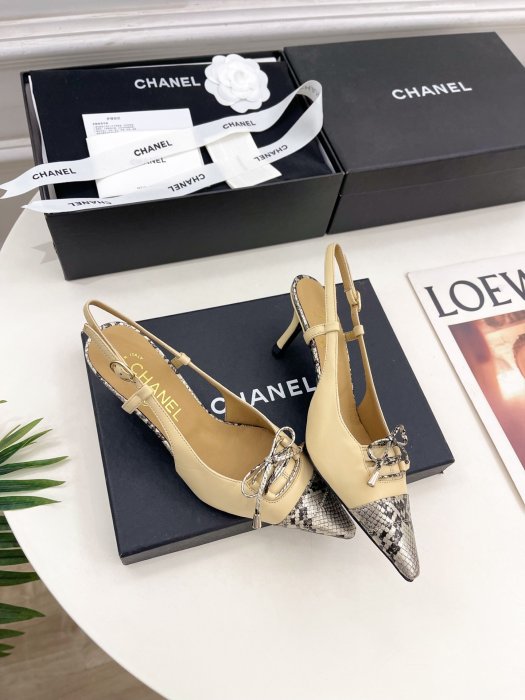 Босоножки фото 2