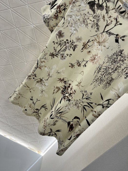 Футболка женская фото 5