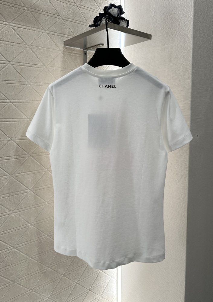 T-shirt women's фото 2