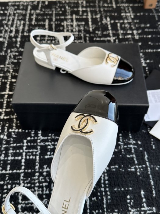 Босоножки фото 6