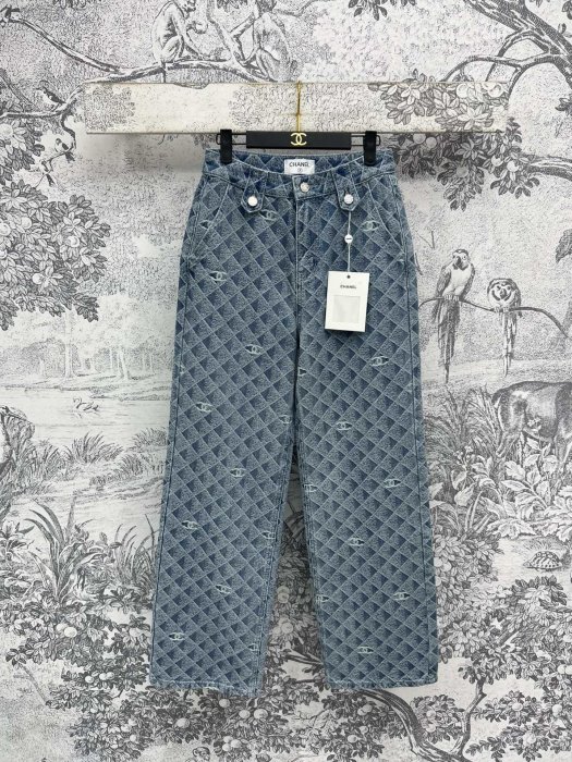 Джинси жіночі