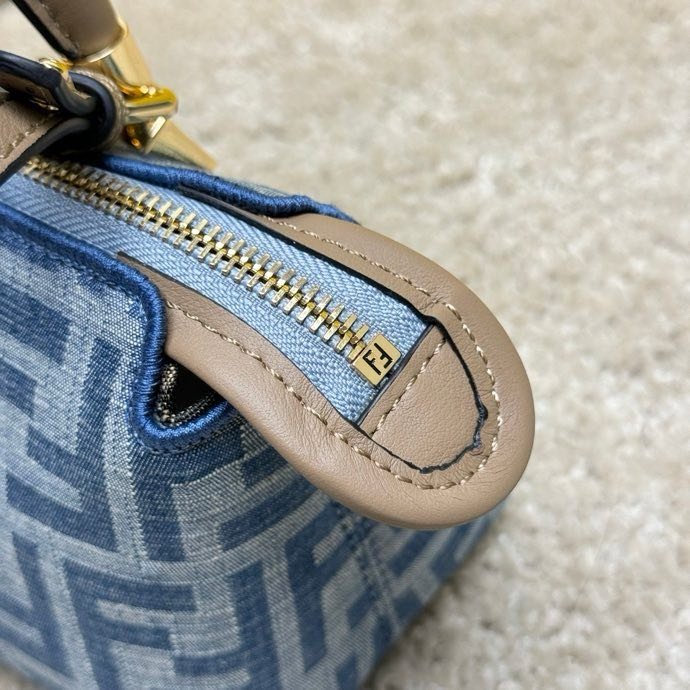 A bag women's By The Way Boston 20 cm фото 5