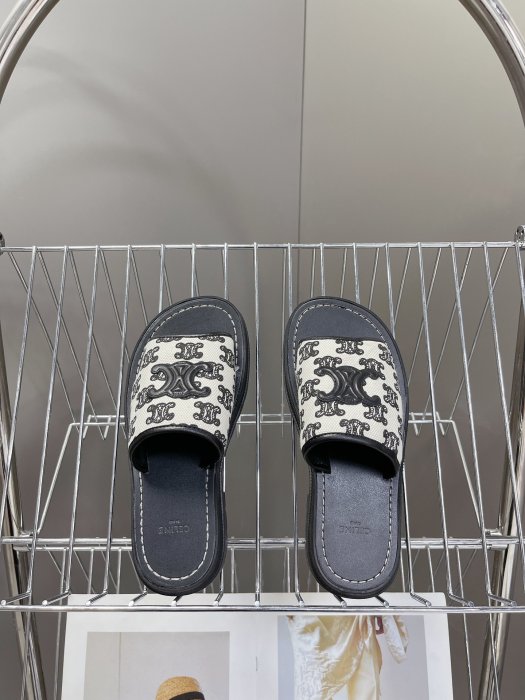 Шльопанці фото 6