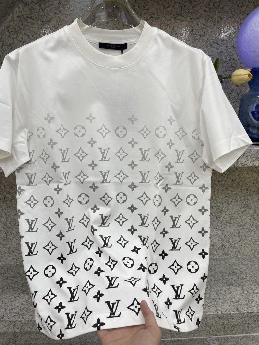 T-shirt men's фото 4