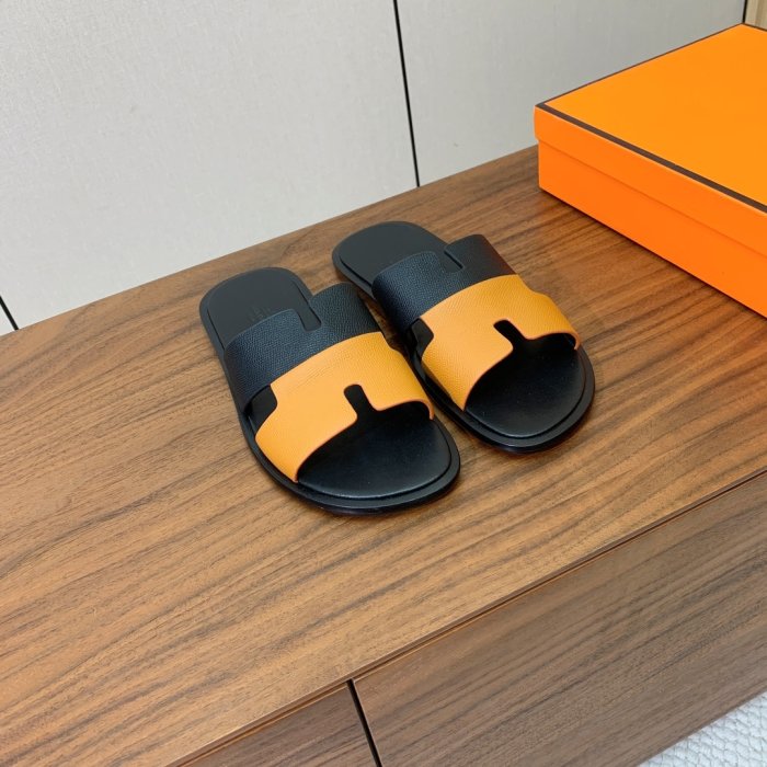 Шлепанцы женские фото 6