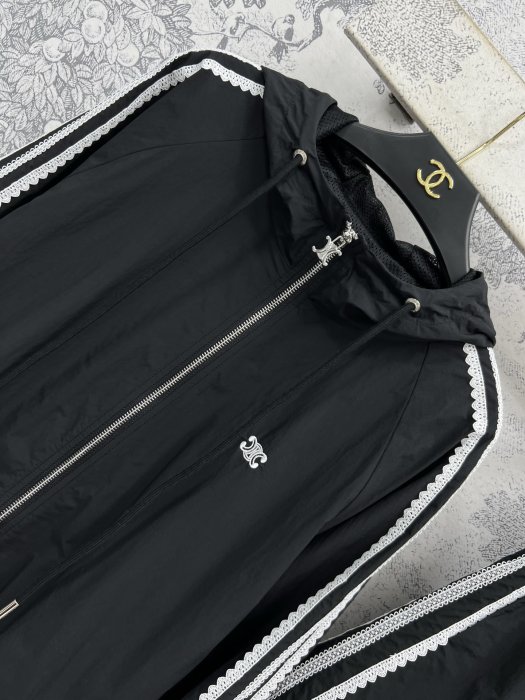 Костюм женский фото 2