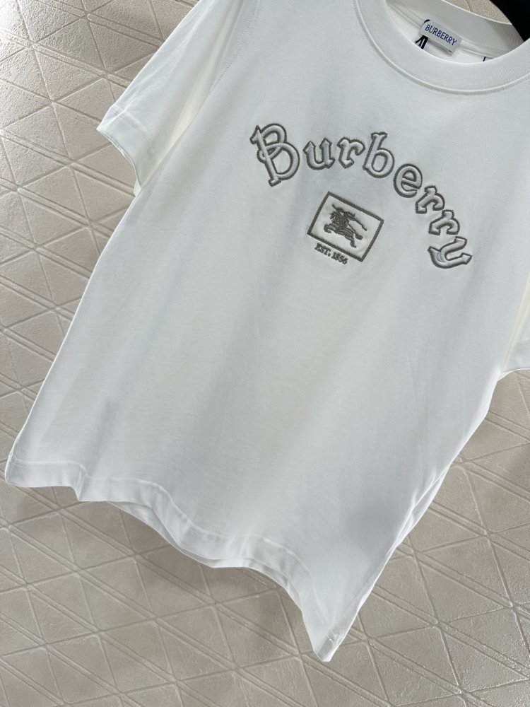 T-shirt women's фото 5