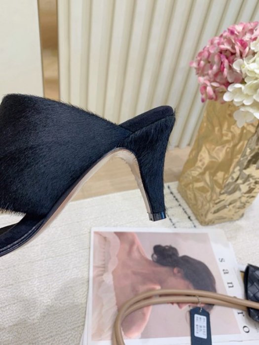 Босоножки фото 6