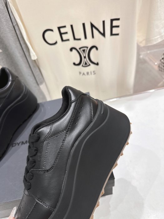 Кроссовки фото 5