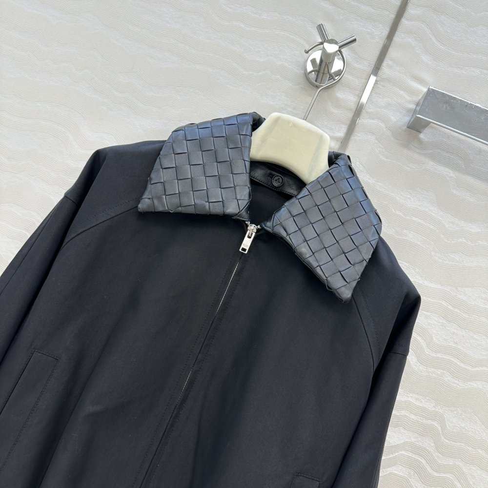 Куртка шкіряна жіноча фото 2