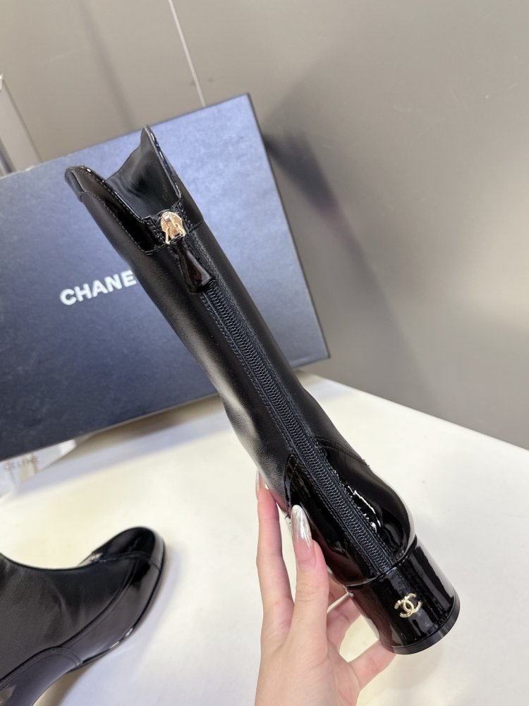 Сапоги женские фото 8