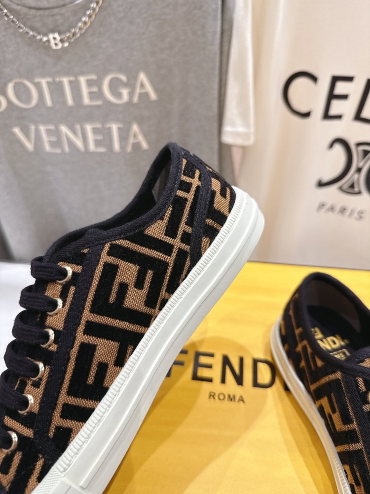 Кеди жіночі фото 7