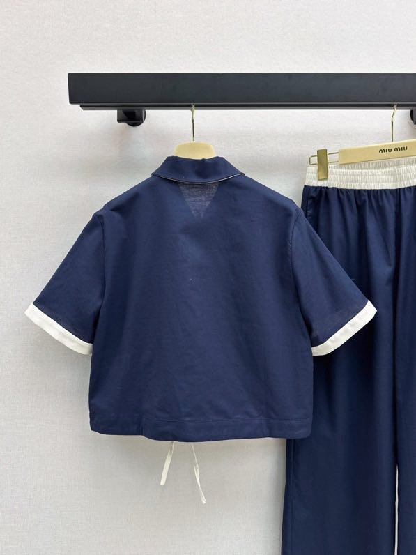 Костюм женский фото 5