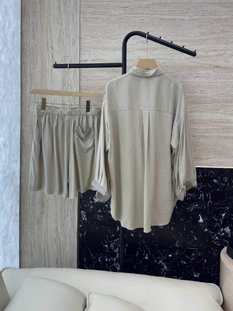 Костюм жіночий фото 2