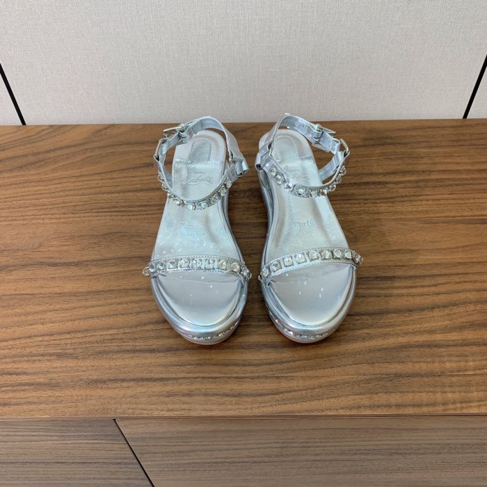 Босоножки фото 2