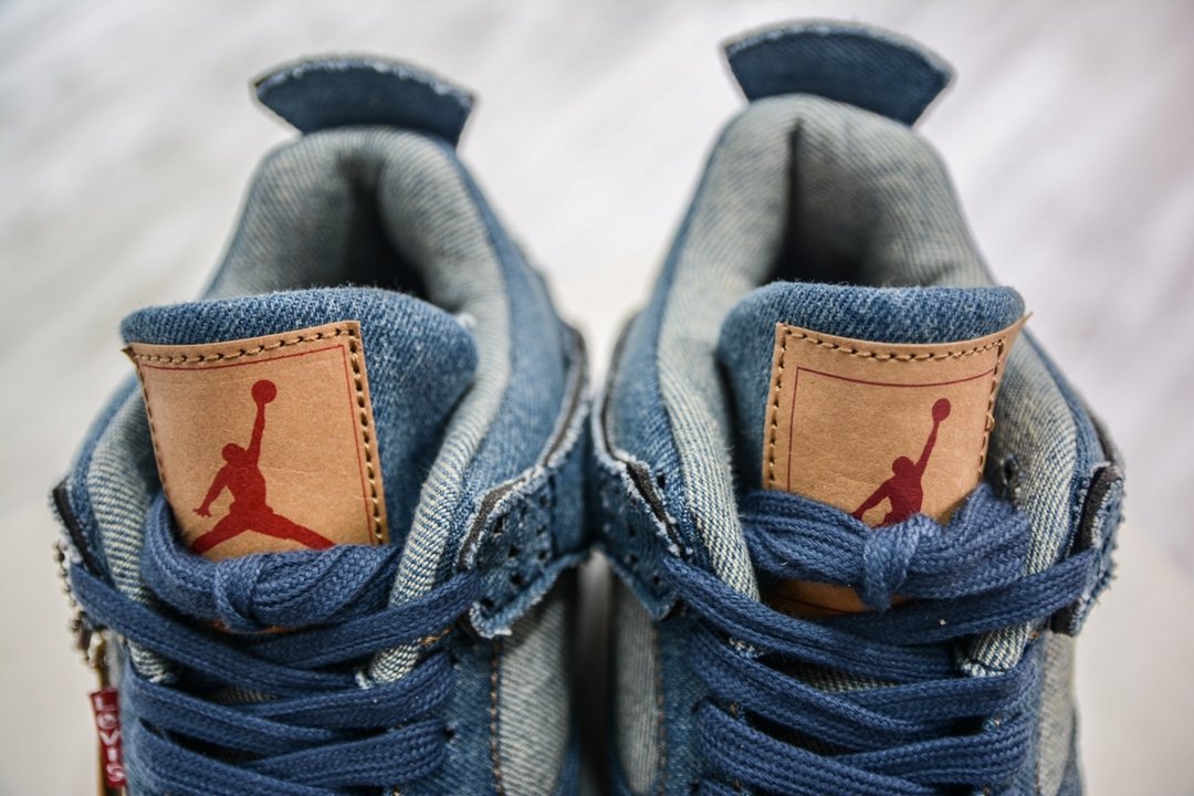 Sneakers Air Jordan 4 Retro X Levis denim AO2571-401 фото 4