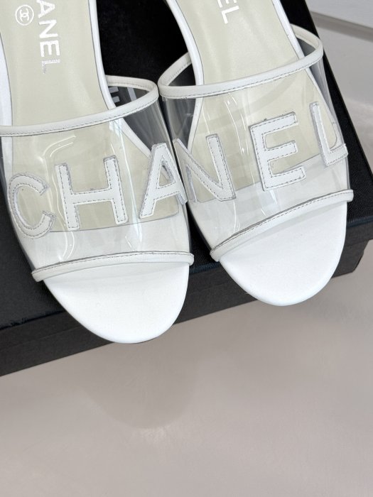 Босоножки фото 7