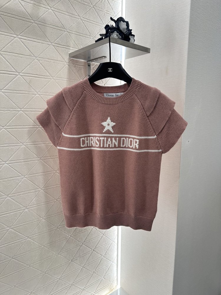 Футболка женская