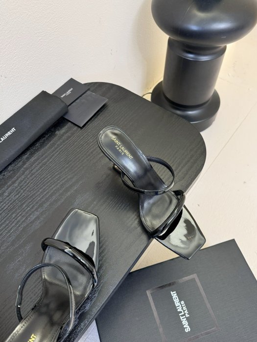 Босоножки фото 4