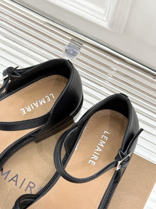 Босоножки фото 8