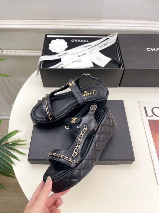 Сандалии женские фото 3