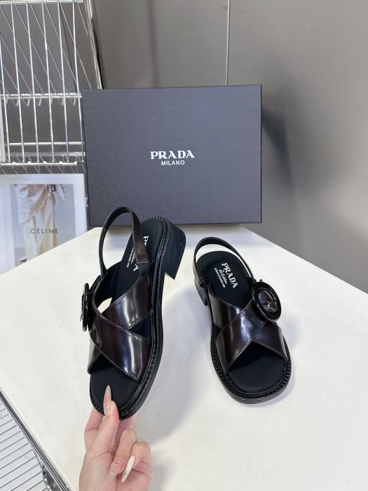 Сандалии женские фото 4