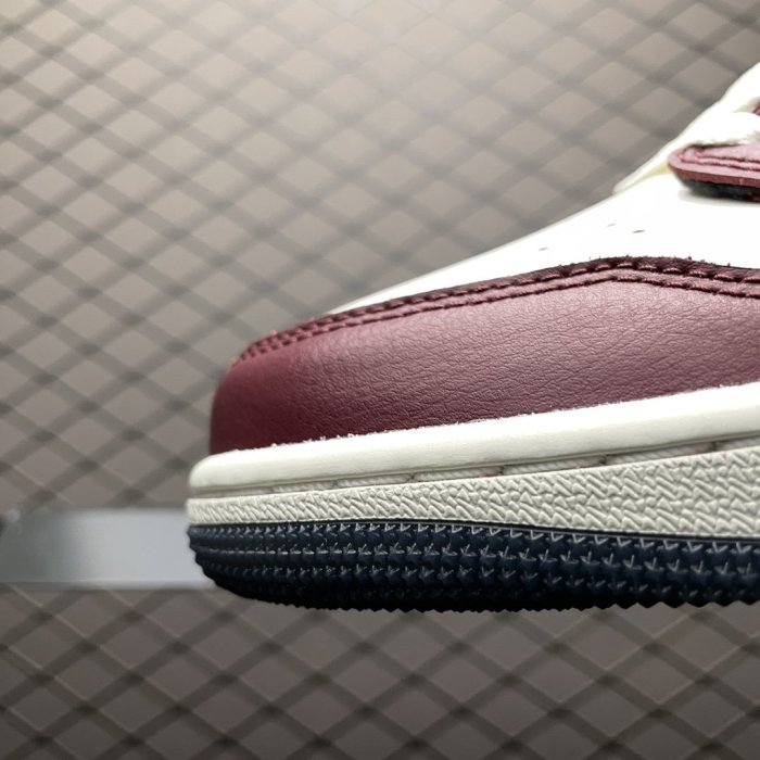 Кросівки Air Jordan 1 Low фото 6