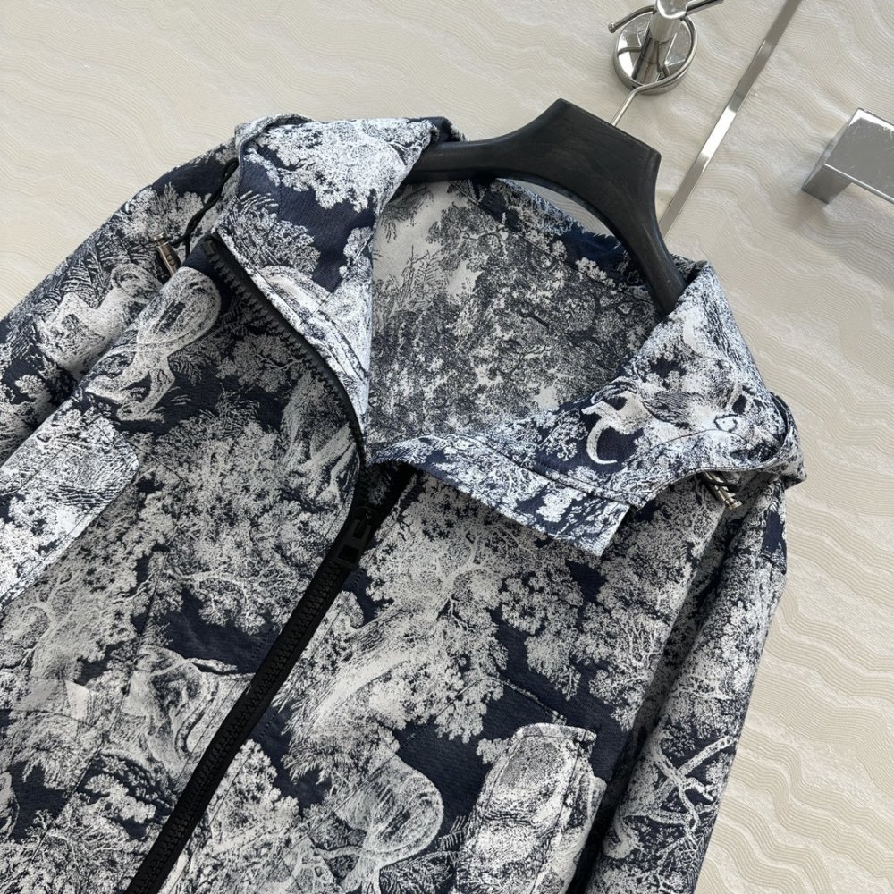 Jacket women's фото 9