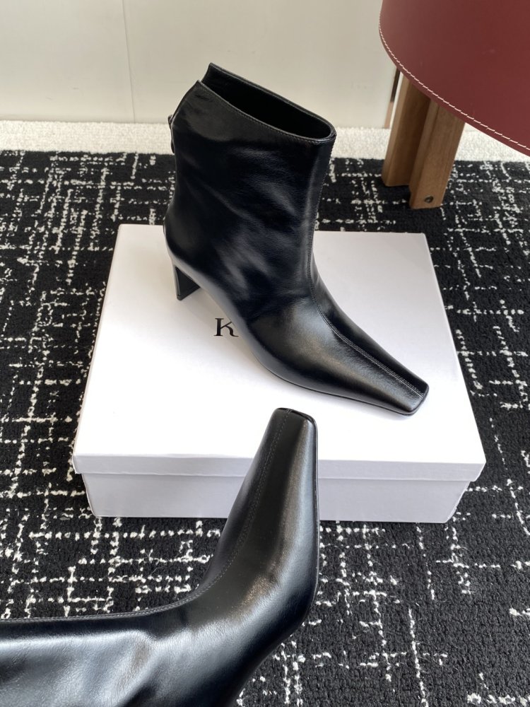 Ботинки женские фото 7