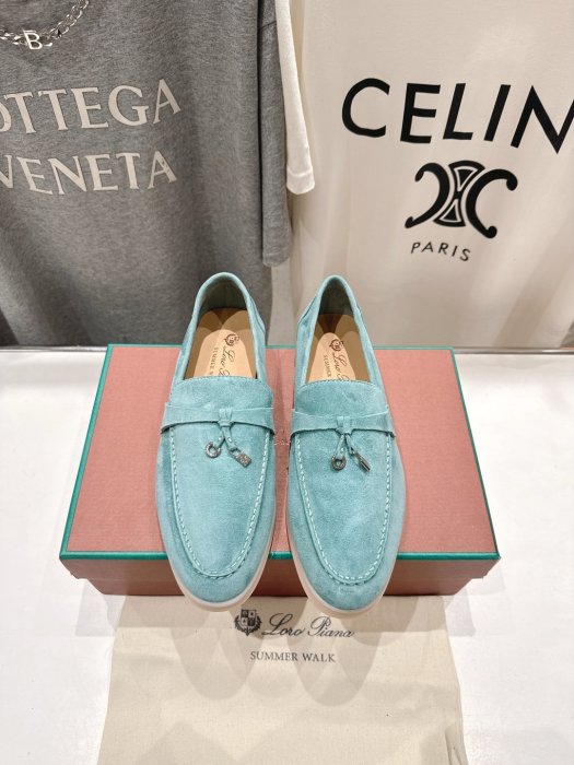 Лоферы женские