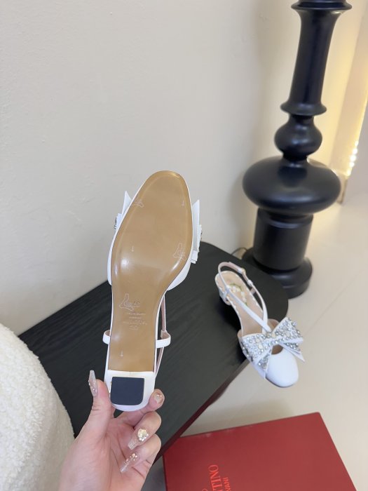 Босоножки фото 6