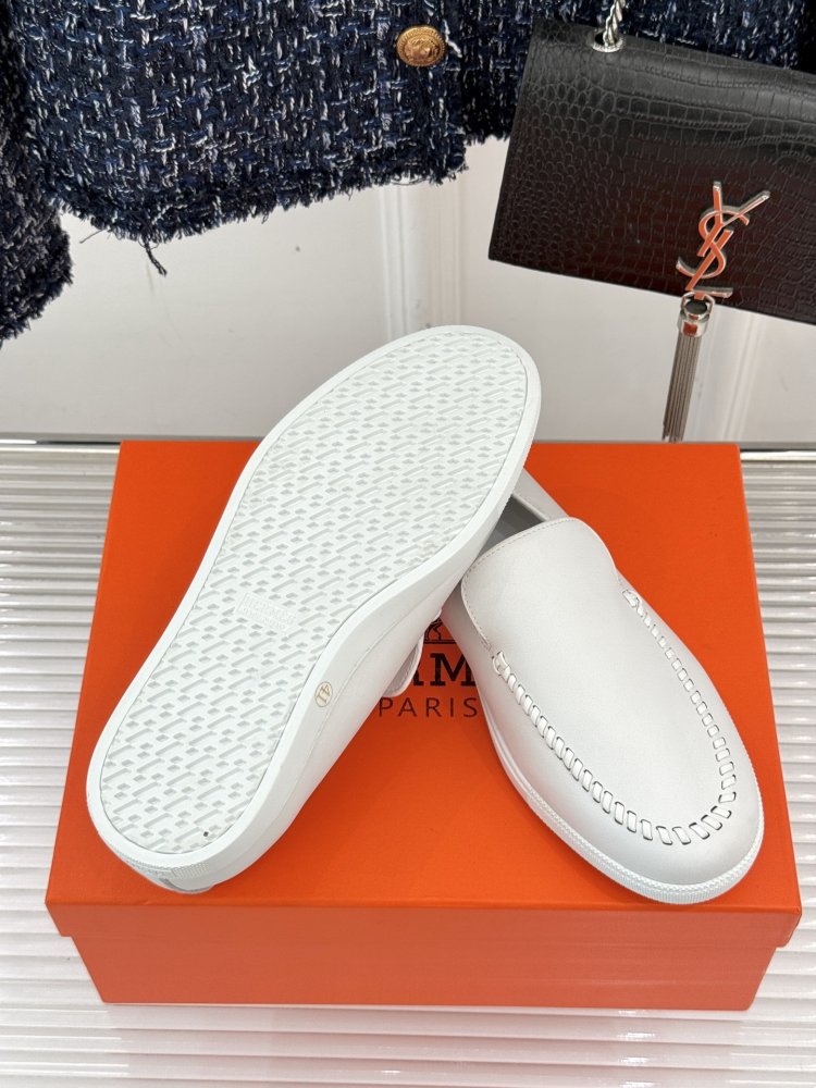 Лоферы жіночі фото 9