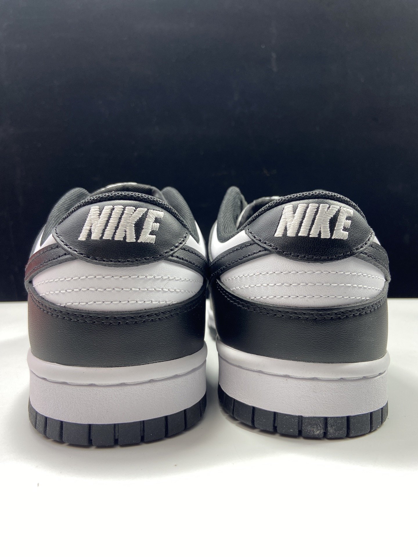 Sneakers Dunk Low Retro White Black Panda DD1503-101 фото 5