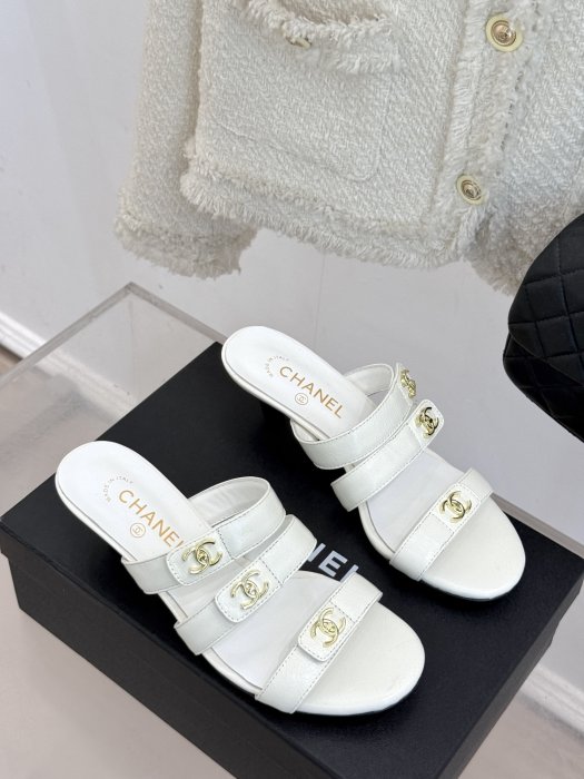 Босоножки фото 3