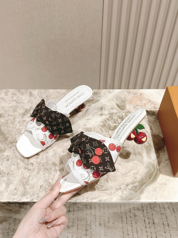 Босоніжки фото 2