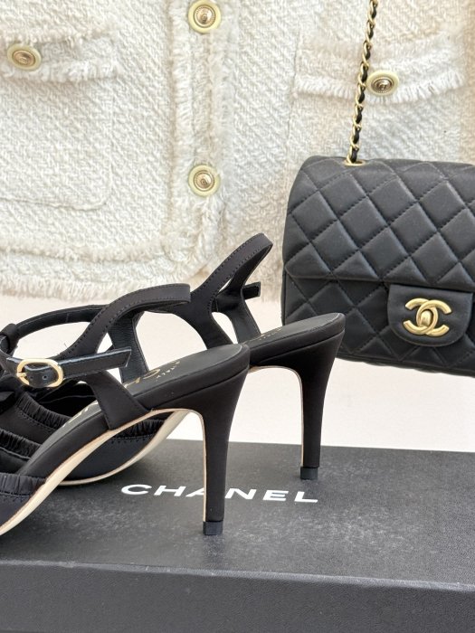 Босоножки фото 6