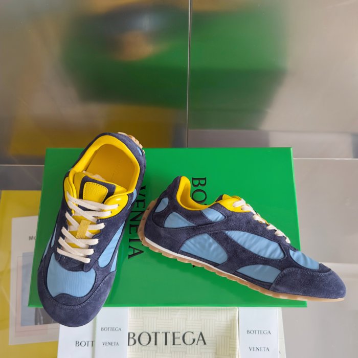 Кросівки фото 3