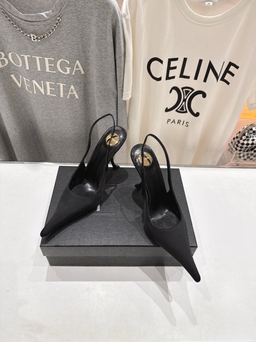 Босоножки фото 2