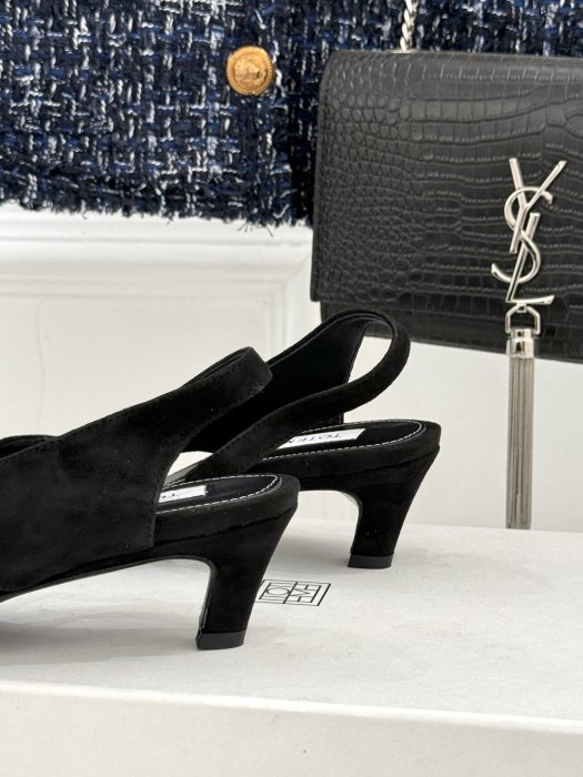 Босоножки фото 6