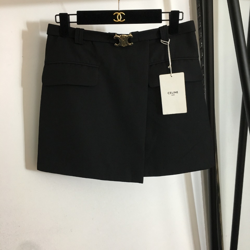 Skirt from pockets black