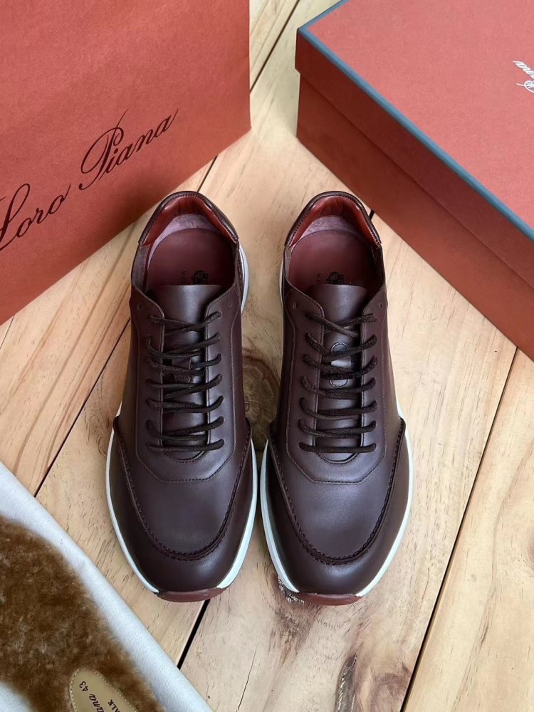 Leather men's sneakers