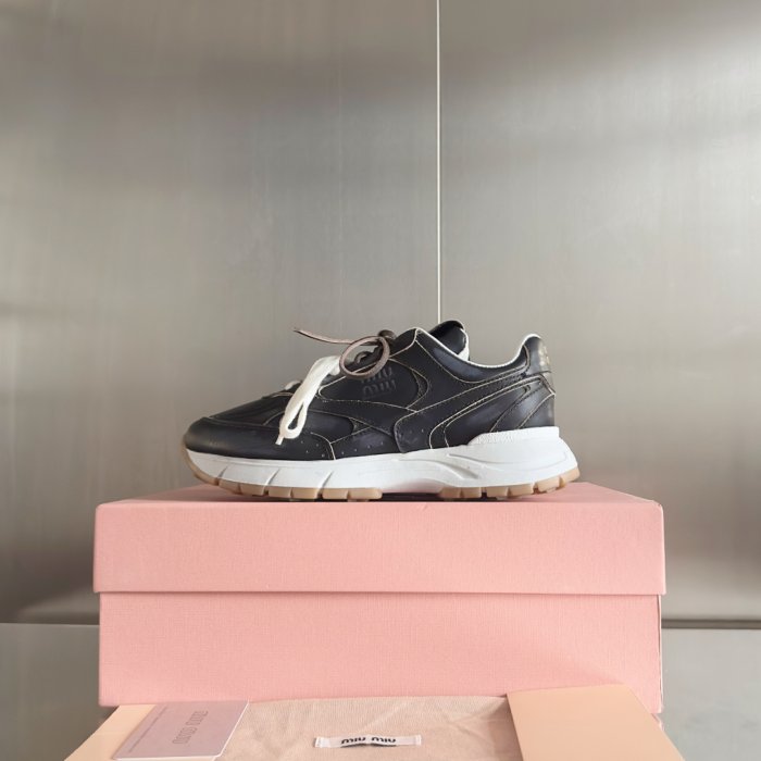 Кроссовки фото 5