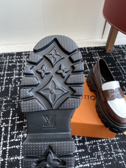 Туфли женские фото 9