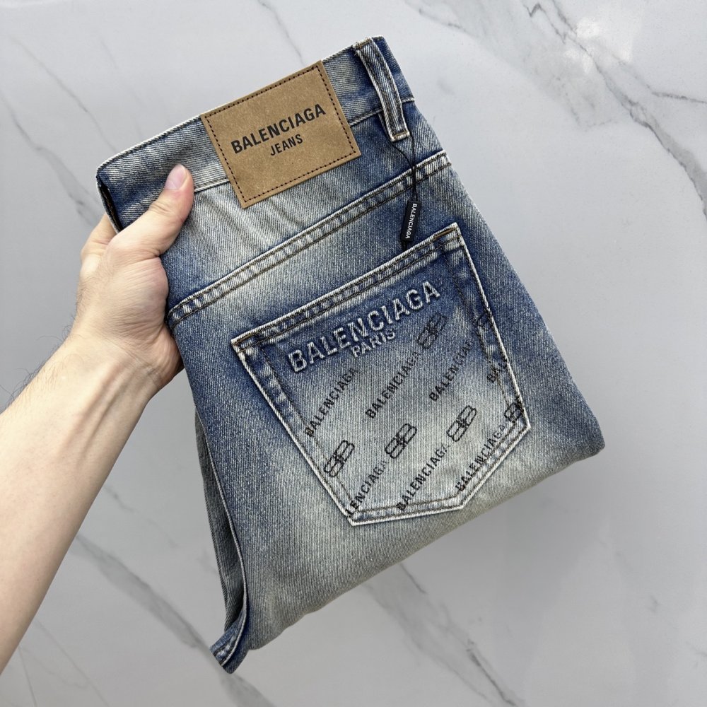 Джинсы мужские