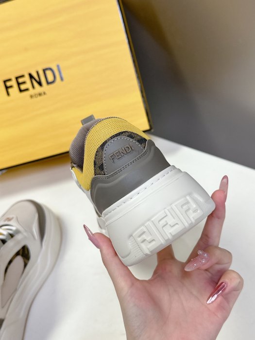 Кроссовки фото 9